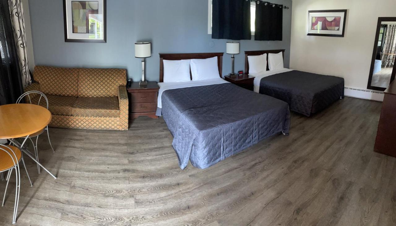 Nites Inn Motel Cornwall Zewnętrze zdjęcie