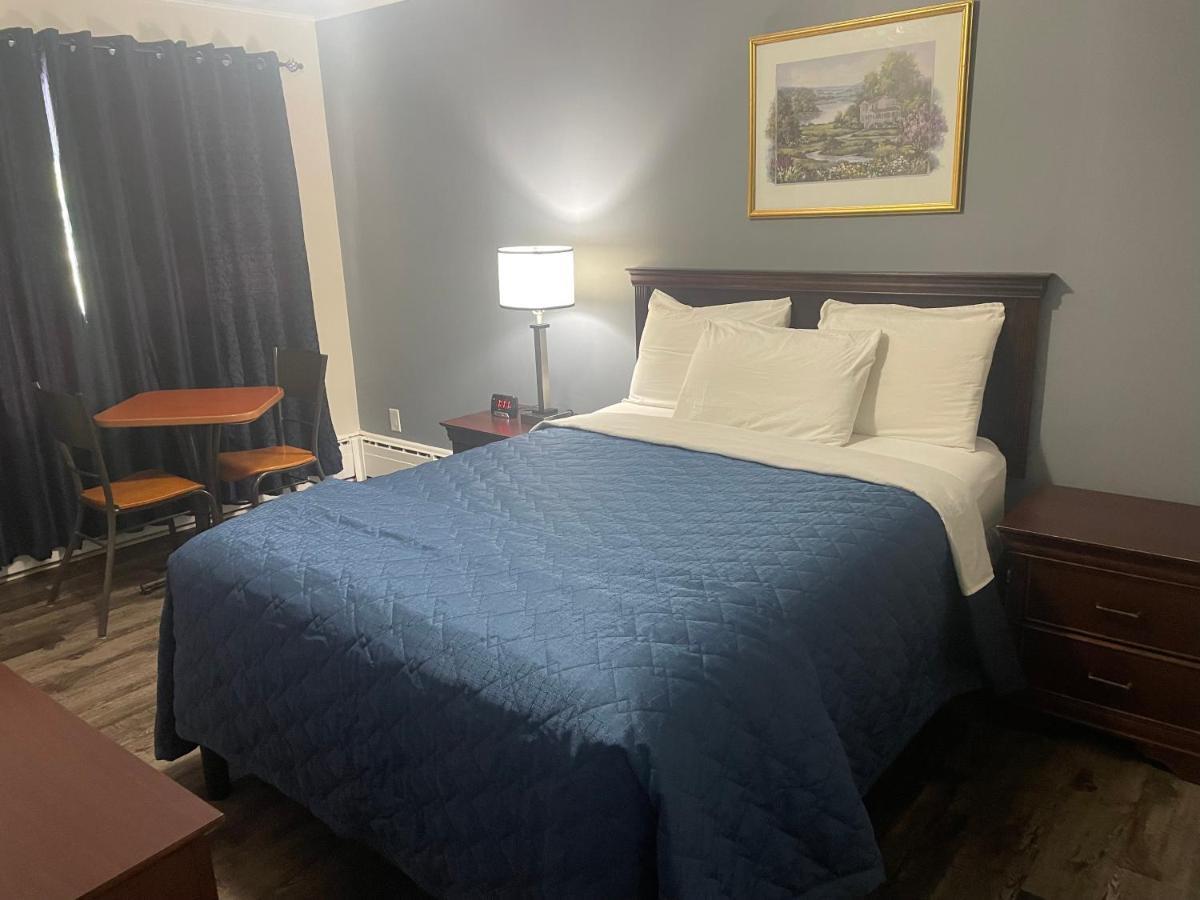Nites Inn Motel Cornwall Zewnętrze zdjęcie
