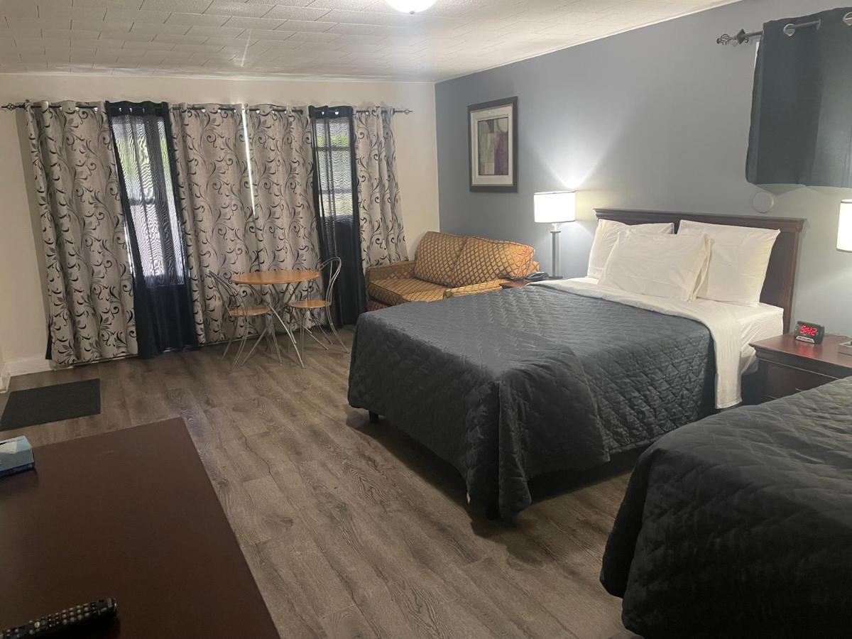 Nites Inn Motel Cornwall Zewnętrze zdjęcie